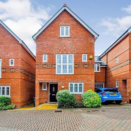 Entire House Sleeps 8 Near The River Thames 메이든헤드 외부 사진