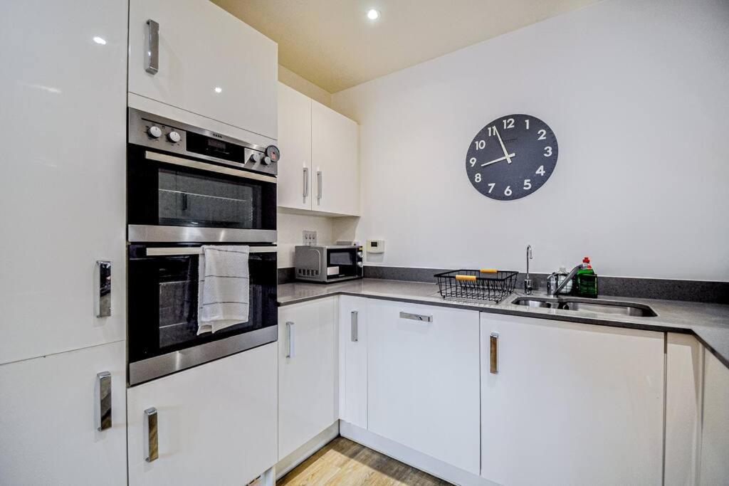 Entire House Sleeps 8 Near The River Thames 메이든헤드 외부 사진