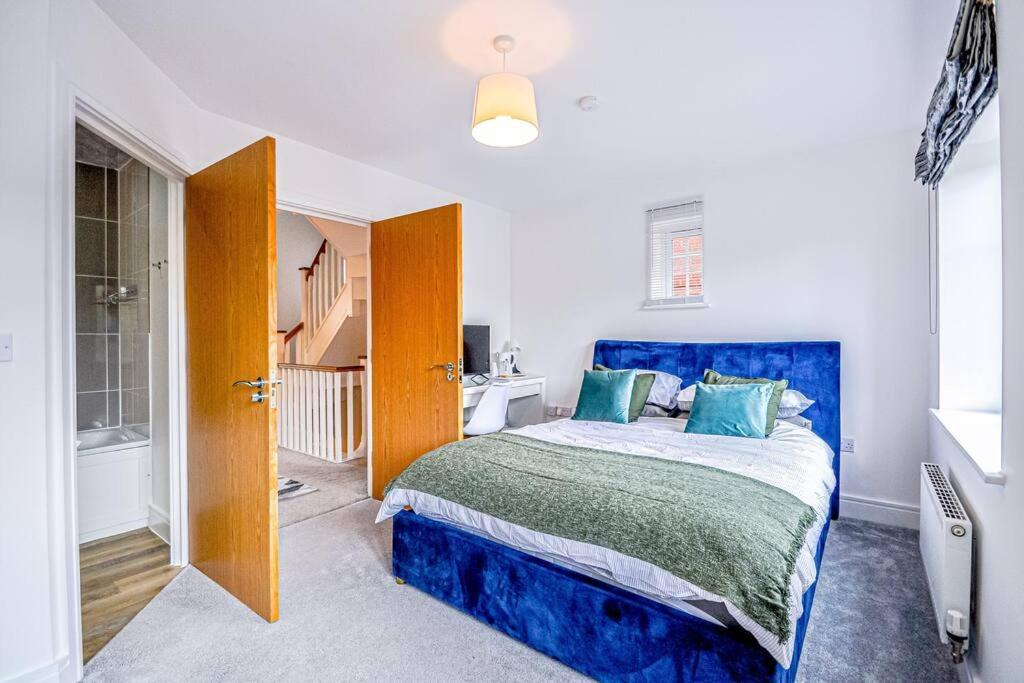 Entire House Sleeps 8 Near The River Thames 메이든헤드 외부 사진