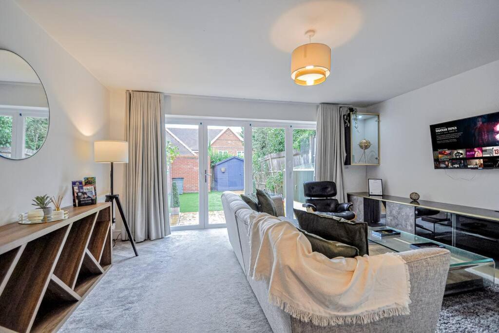 Entire House Sleeps 8 Near The River Thames 메이든헤드 외부 사진