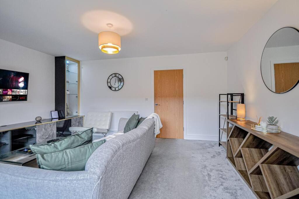 Entire House Sleeps 8 Near The River Thames 메이든헤드 외부 사진